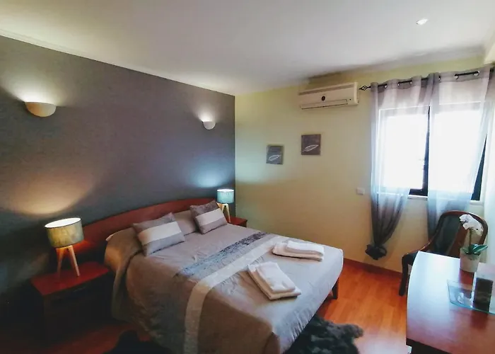 Bel 2 Au Coeur D'albufeira, Proche De La Magnifique De Oura Et Des Loisirs דירה