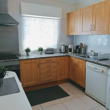 Apartamento Bel 2 Au Coeur D'albufeira, Proche De La Magnifique De Oura Et Des Loisirs *