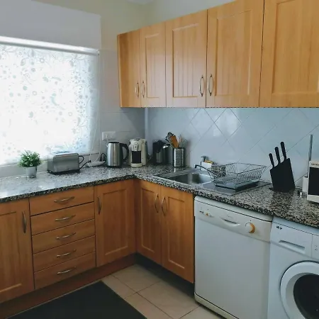 Apartamento Bel 2 Au Coeur D'albufeira, Proche De La Magnifique De Oura Et Des Loisirs *