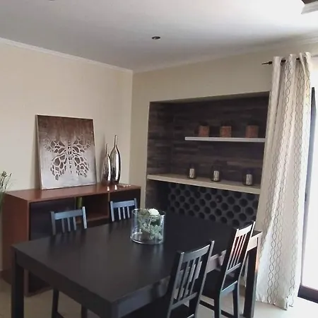 Bel Appartement: Coeur D'albufeira Près De Oura