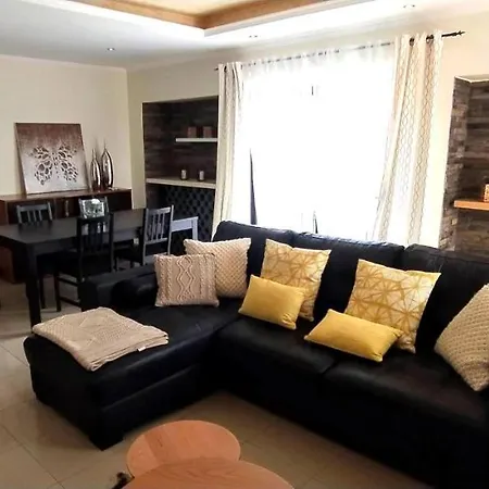 Apartment Bel Appartement: Coeur D'albufeira Près De Oura *