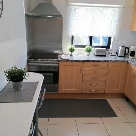 Bel Appartement: Coeur D'albufeira Près De Oura * Albufeira
