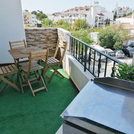 Bel Appartement: Coeur D'albufeira Près De Oura