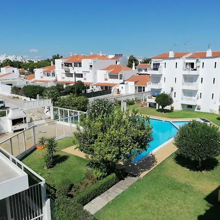 Bel Appartement: Coeur D'albufeira Près De Oura *